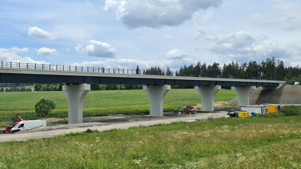 ІНТЕРПАЙП поставив спеціалізовані мікропалі для реконструкції мосту в Словаччині